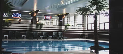 Sauna, hot tub, massages