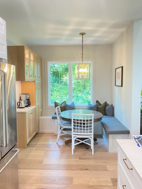 Built in dinette and coffee bar