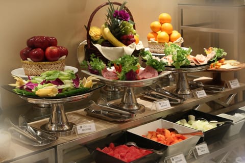Daily continental breakfast for a fee