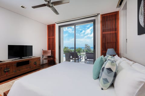 The Heights Ocean View 2-Bedroom Unit C1 | 2 bedrooms, in-room safe, iron/ironing board, WiFi (free)