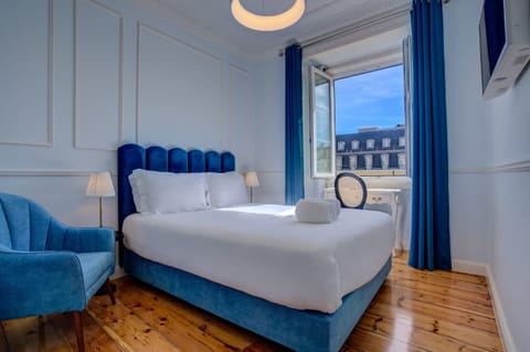 BOCAGE 01 | Blackout drapes, soundproofing, free WiFi, bed sheets