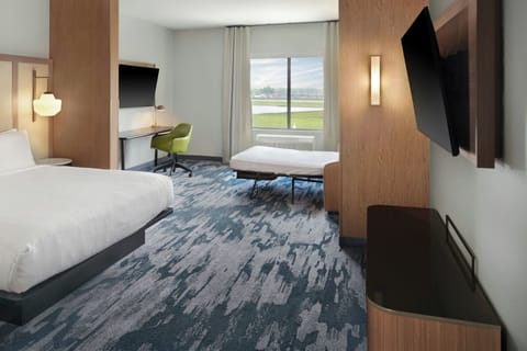 In-room safe, desk, iron/ironing board, free WiFi