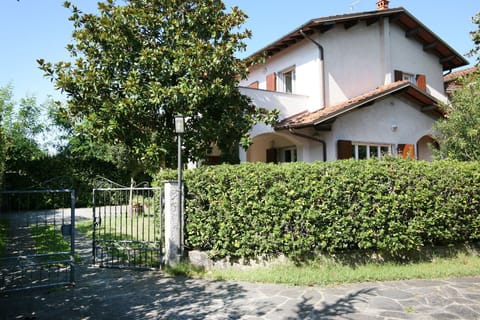 Holiday Villa in Forte dei Marmi