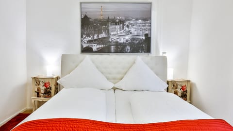 Deluxe Apartment, Private Bathroom