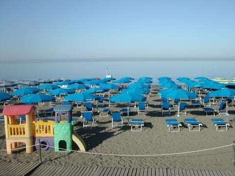 Private beach nearby, sun loungers, beach umbrellas