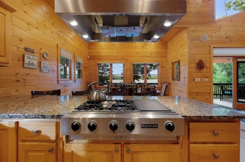 When In Rome - Professional kitchen