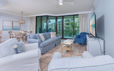 Phoenix on the Bay 1321, Orange Beach, Alabama, bay view, 2 bedroom condominium on the 3rd floor