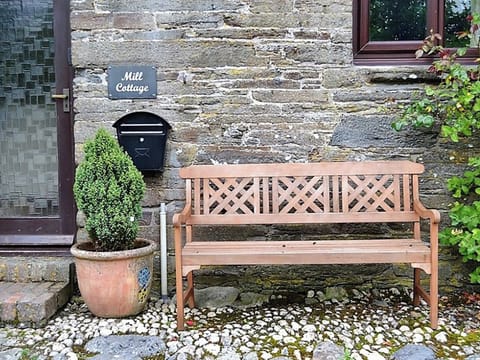 Sitting-out-area | Mill Cottage, Fowey