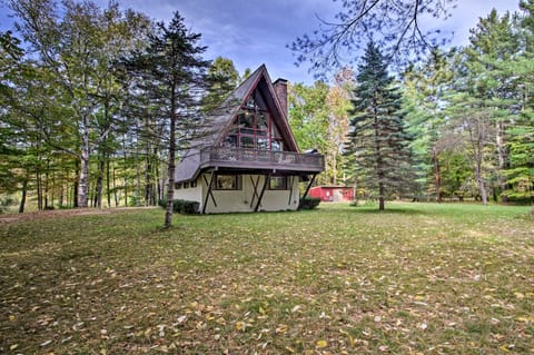 Bartlett Vacation Rental | 2BR | 1.5BA | 1,500 Sq Ft | Stairs to Access