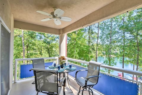 Salem Vacation Rental | 2BR | 2BA | 1,500 Sq Ft | Steps to Enter