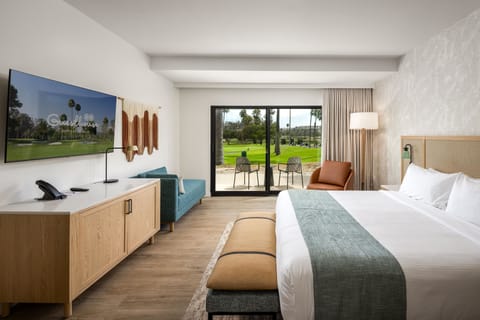 Suite, 1 King Bed, Accessible, Golf View (ADA Roll in Shower) | View from room