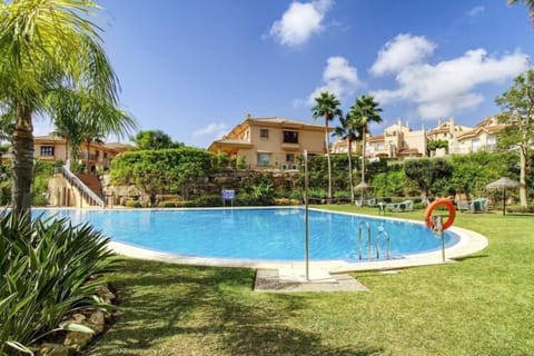 Holiday Home Swimming Pool