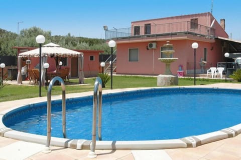 Holiday Home Swimming Pool