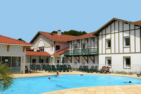 Holiday Home Swimming Pool