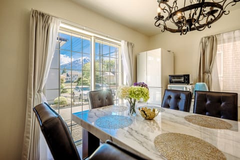 Villa, 3 Bedrooms | In-room dining