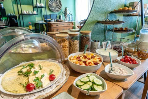 Daily buffet breakfast (EUR 10.00 per person)