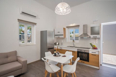 House | Living area | Flat-screen TV