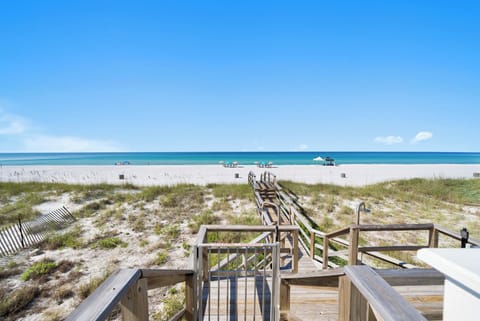Private Boardwalk shared with Holiday Beach Rentals Home next door