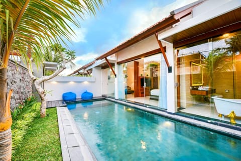 Luxury Villa, 1 Bedroom | Garden view