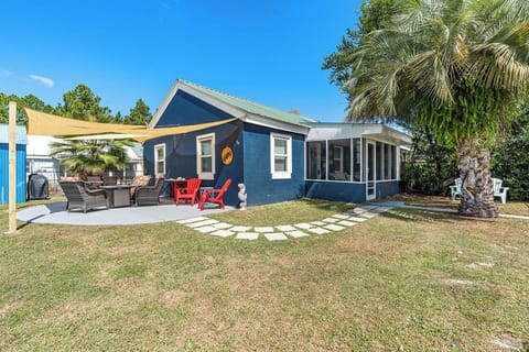 Large fenced yard and awesome patio