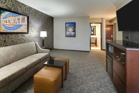 Desk, blackout drapes, iron/ironing board, free cribs/infant beds