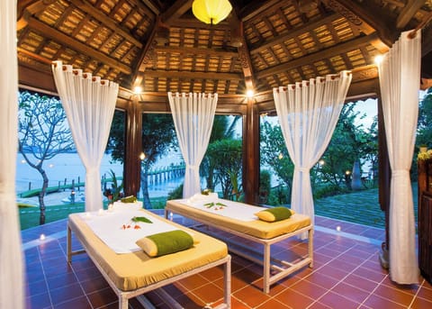 Thai massages