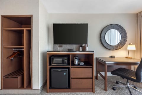 Desk, blackout drapes, iron/ironing board, free cribs/infant beds