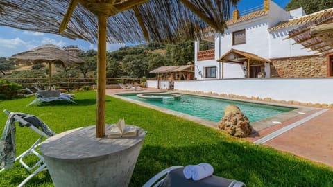 Villa Fraskito Iznájar by Ruralidays