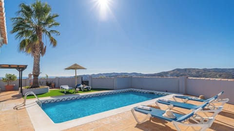 Balcon de la Axarquia Almáchar by Ruralidays
