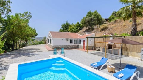 Casa Lirios Cómpeta by Ruralidays
