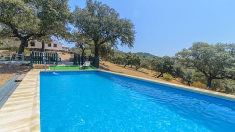 El Cortijo de Camama Villaviciosa de Córdoba by Ruralidays