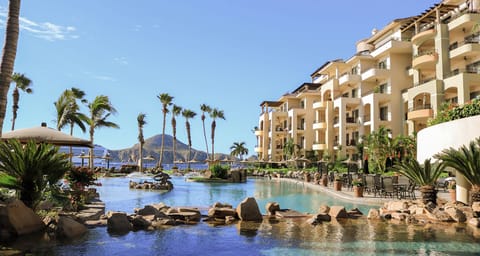 Infinity outdoor pools