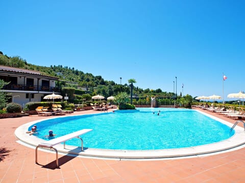 Swimming Pool, Blue, Property, Leisure, Real Estate, Aqua, Resort, Azure, Composite Material, Resort Town