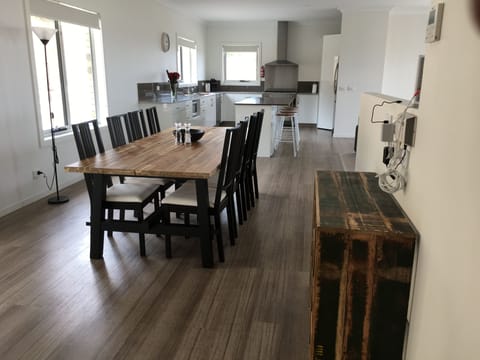 Dining/Kitchen