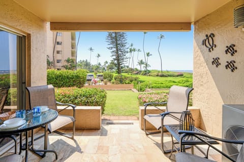 Lanai seating.