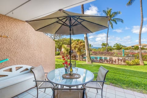 Beautiful dinning on Lanai