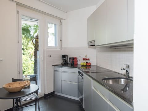 Kitchen, Countertop, Kitchen Appliance, Major Appliance, Interior Design, Kitchen Sink, Furniture, Flooring, Home, Sink