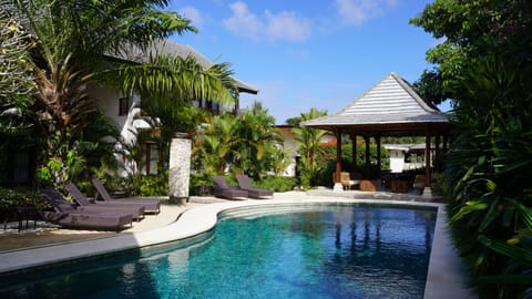 2 outdoor pools, pool umbrellas, sun loungers