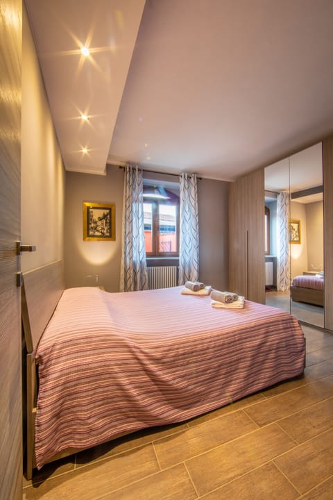 Premium Double Room, Garden View | Desk, blackout drapes, free cribs/infant beds, free WiFi