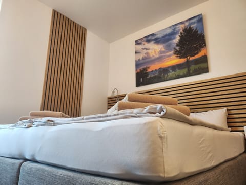 Double or Twin Room | Free WiFi, bed sheets