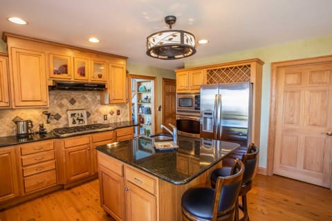 Spacious Kitchen with Stainless Appliances