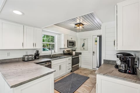Kitchen at 7 Cassina Lane