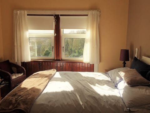 Comfort Double Room, 1 Double Bed, Garden View | Free WiFi, bed sheets