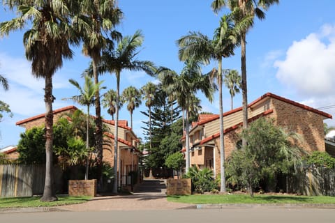 Streetscape view of Pacific Palms

