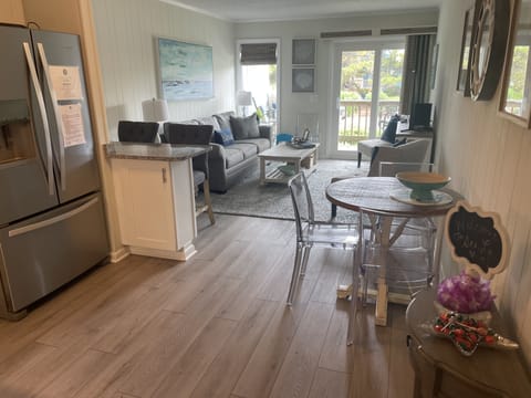 Welcome to Sea La Vie!