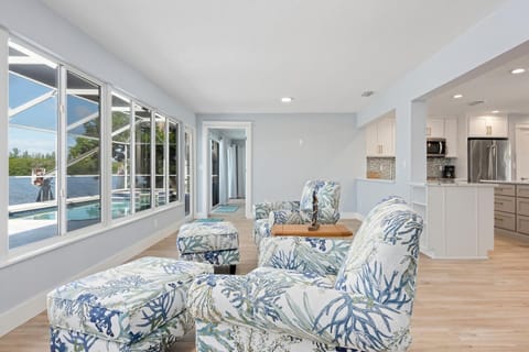 Additional Seating Area