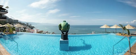 Rooftop pool