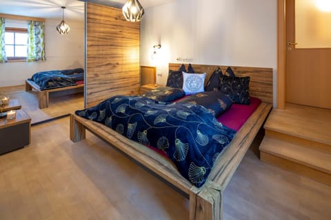 Deluxe Room | Soundproofing, bed sheets