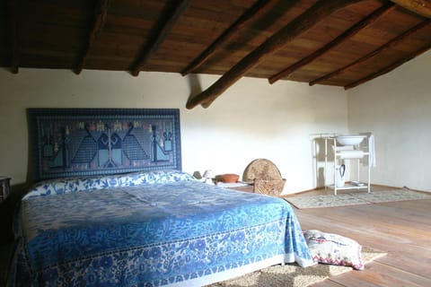 Room, Courtyard View (Azzurra) | Soundproofing, bed sheets