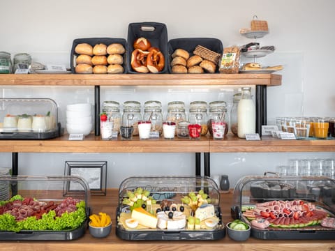 Daily continental breakfast for a fee